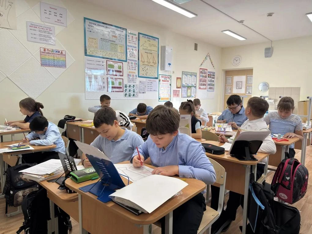 ✨ Сегодня в Основной общеобразовательной школе города Анадыря сотрудник Добро.Центра пр...
