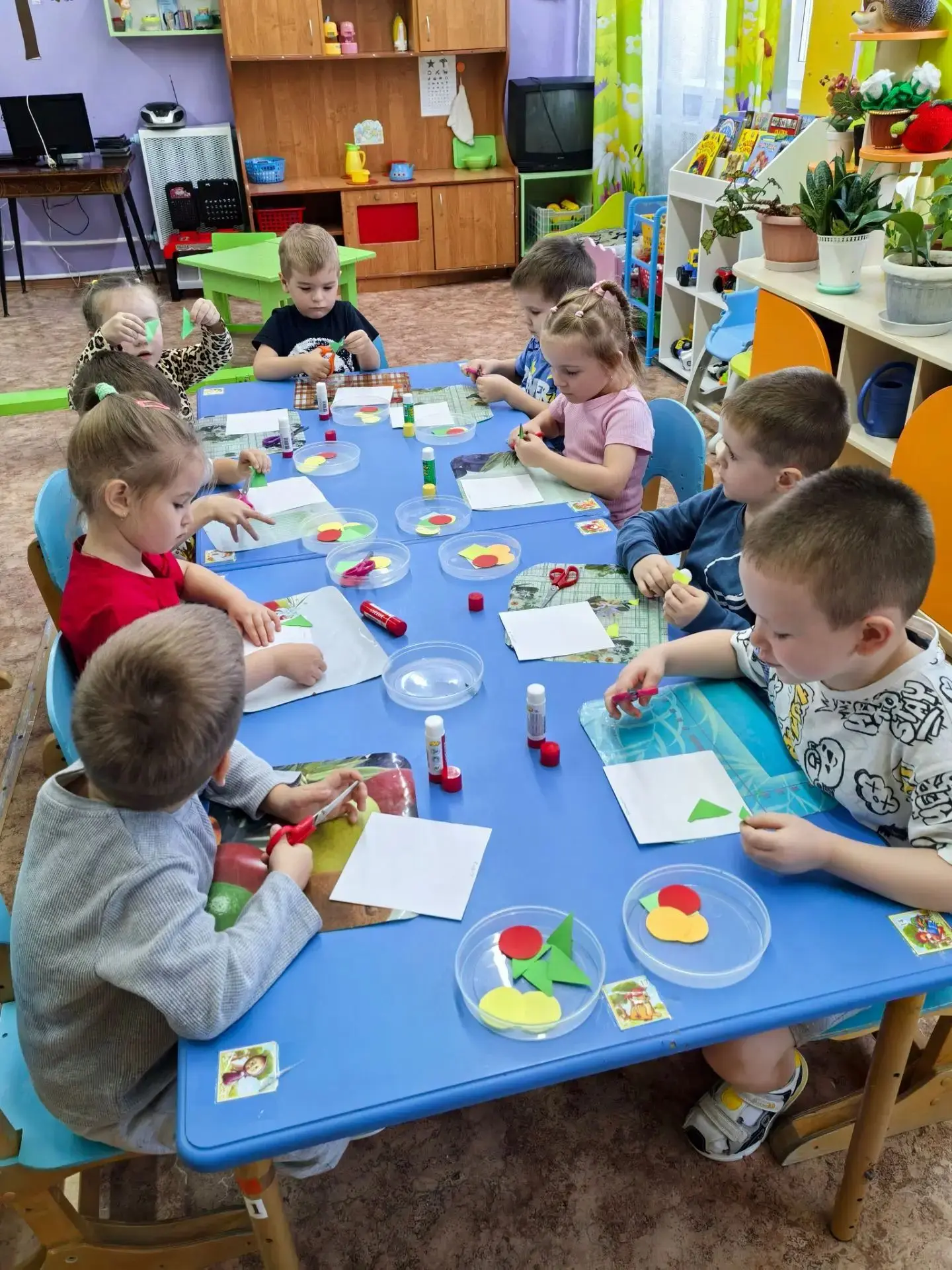 "Украшение платочка".