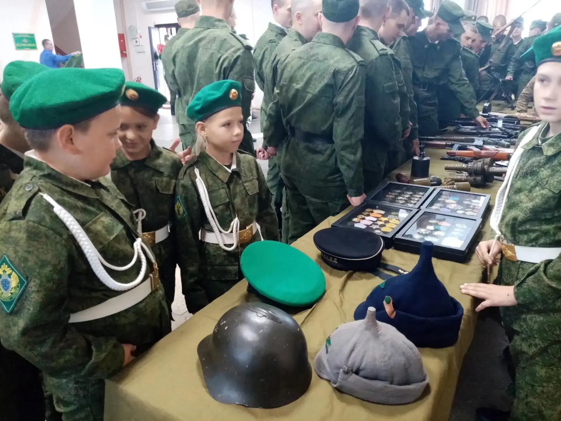 🎖 Важная встреча в воинской части!