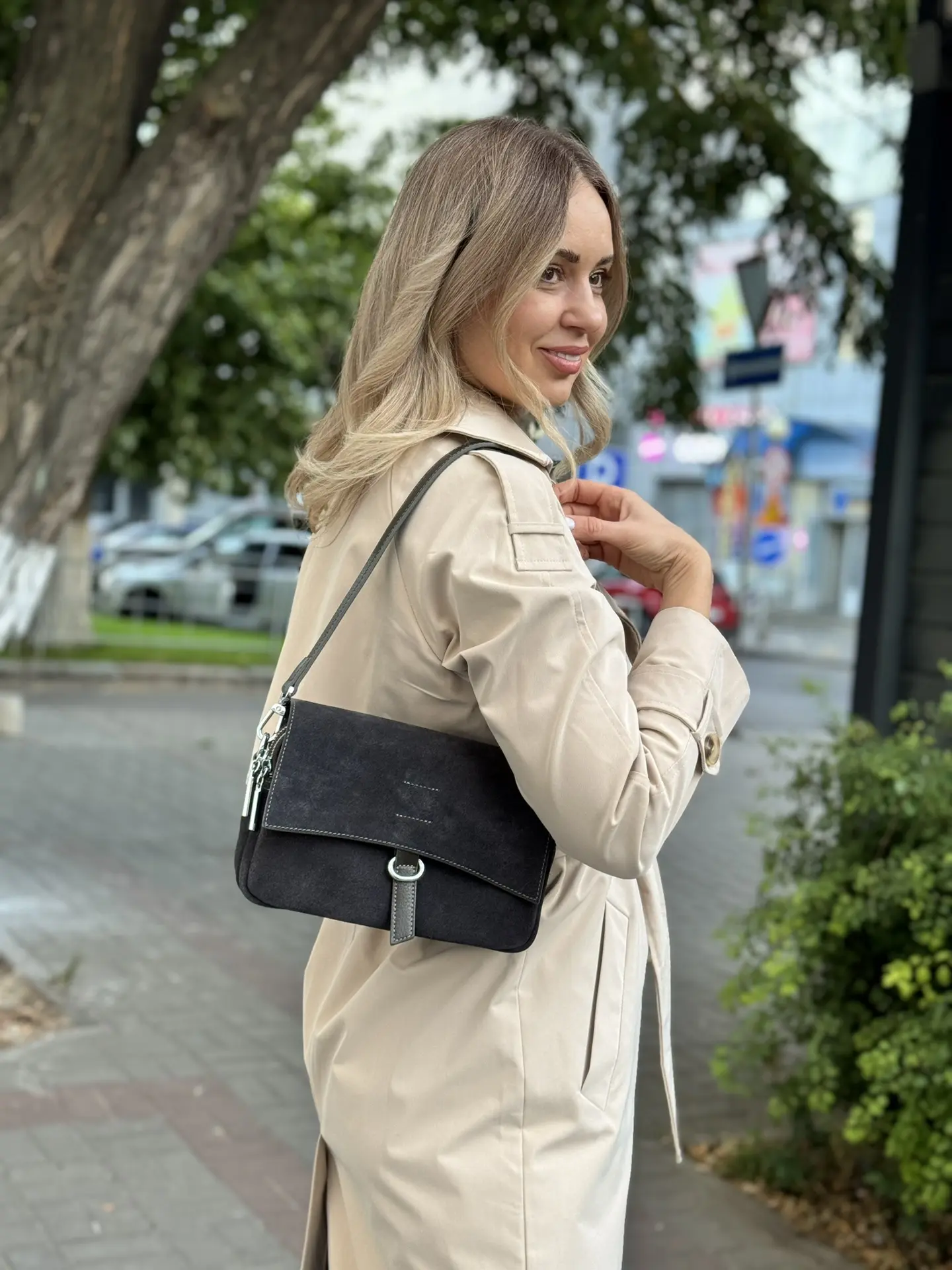 * стоимость: 6950₽, нат.замша/кожа