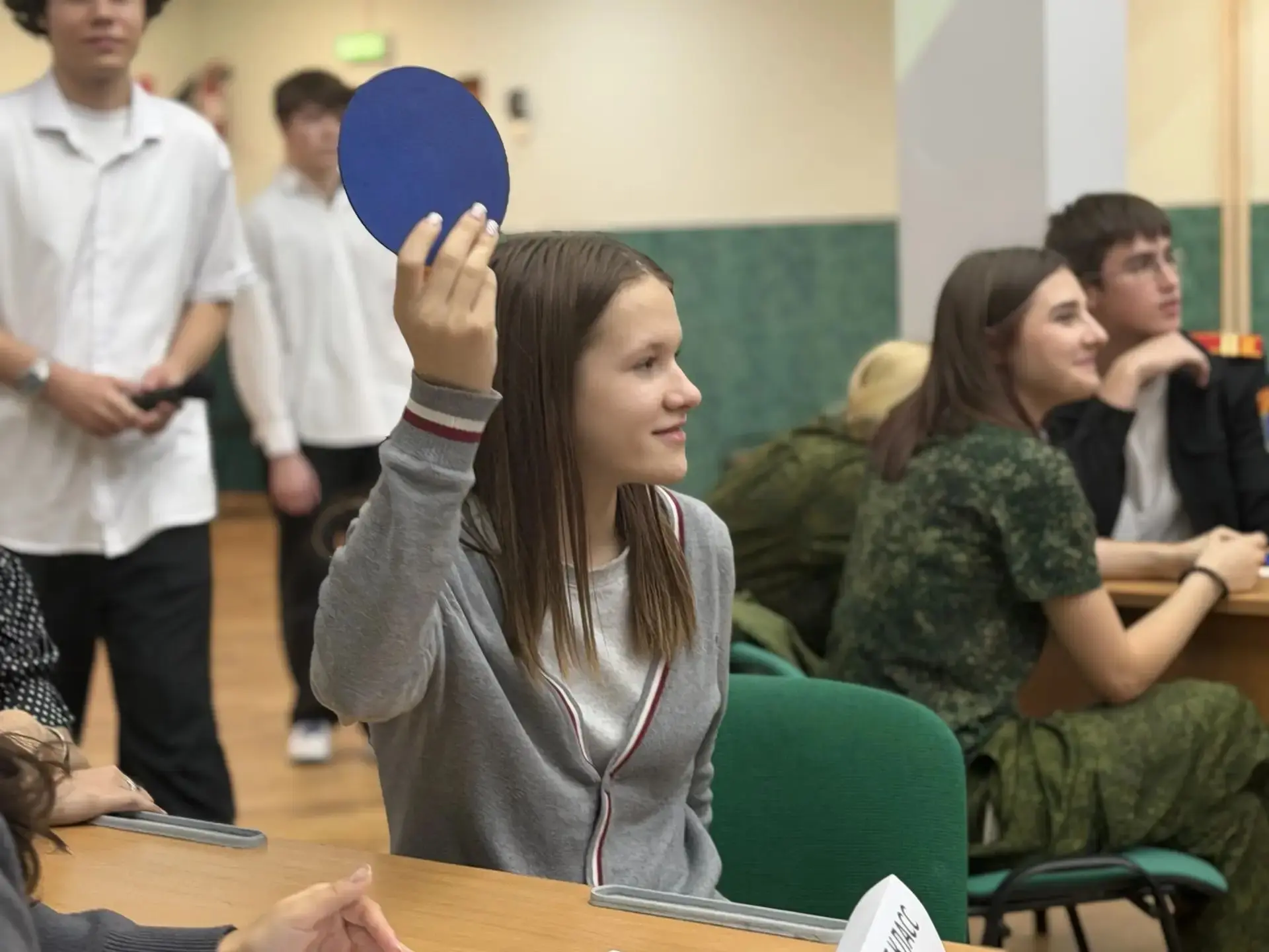 🏦 Финансовый брейн-ринг: проверили логику и узнали всё о первой зарплате!