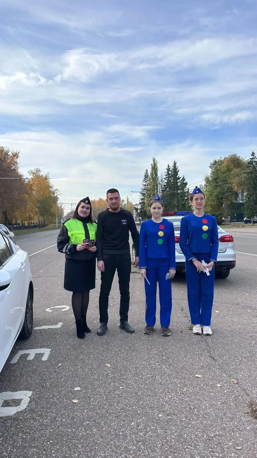 🚔В Стерлитамаке водителей поздравили с Днём отца