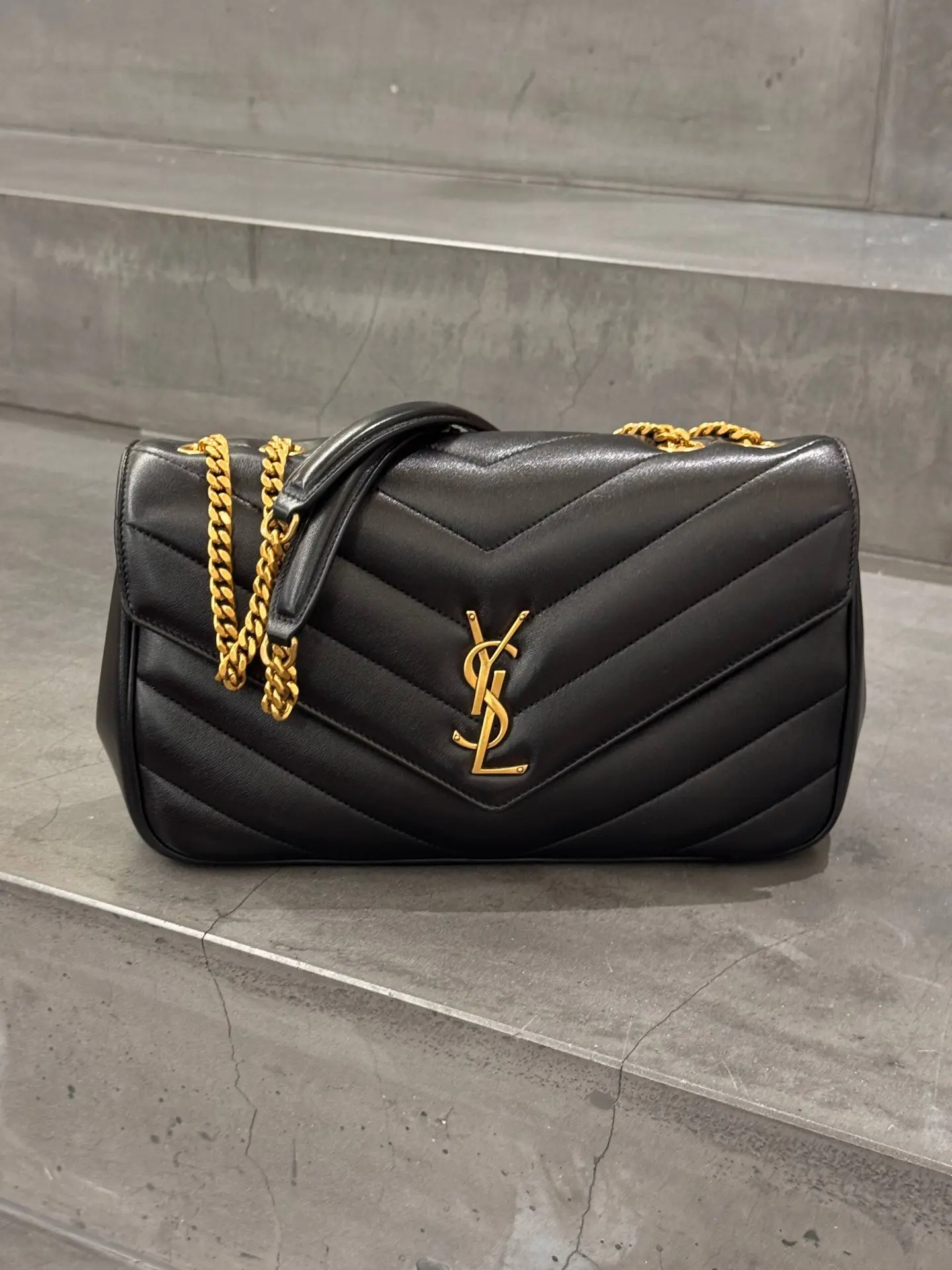 SAINT LAURENT