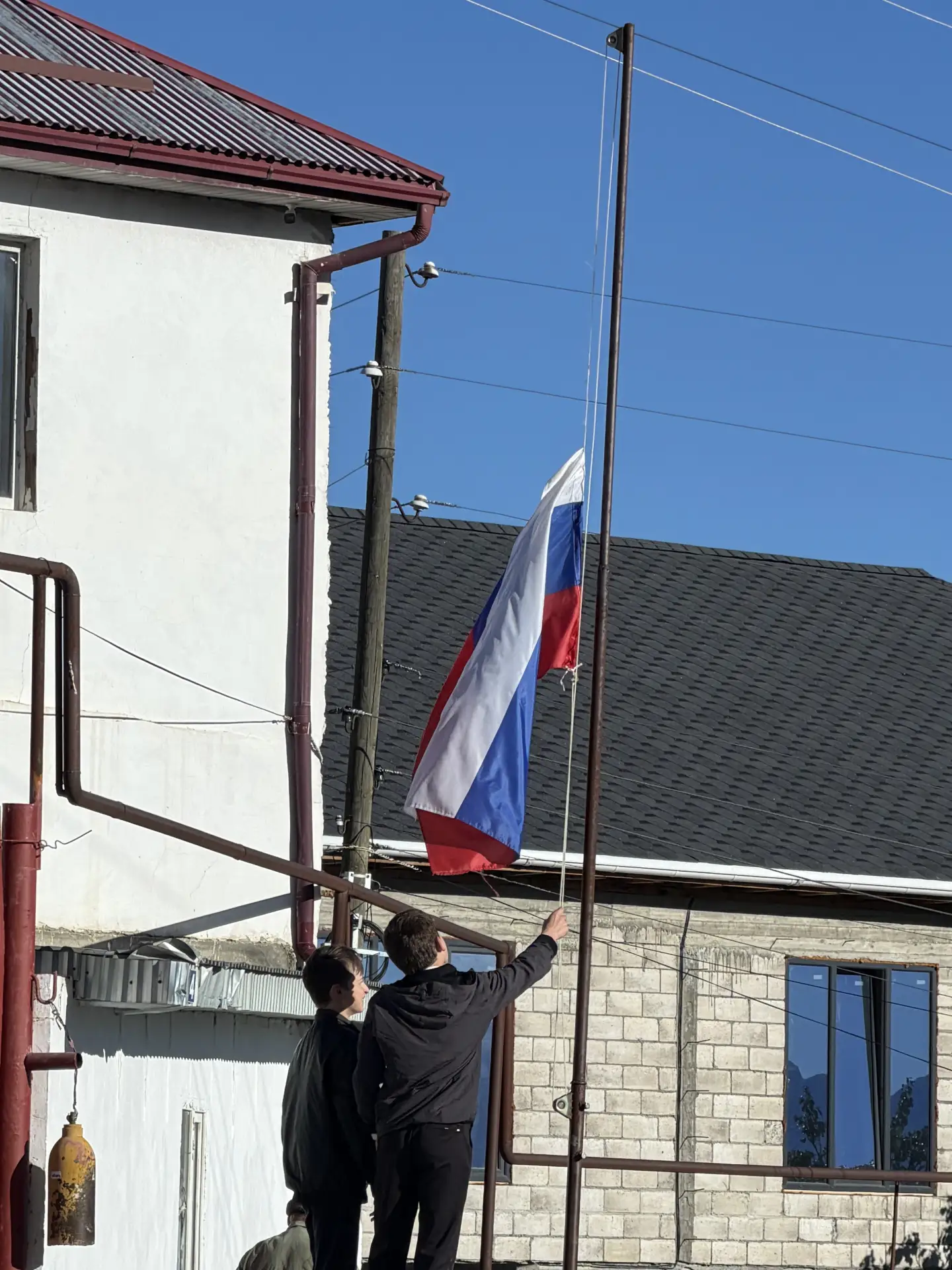 ✅Сегодня, 5 октября, наша учебная неделя традиционно началась с торжественного поднятия...