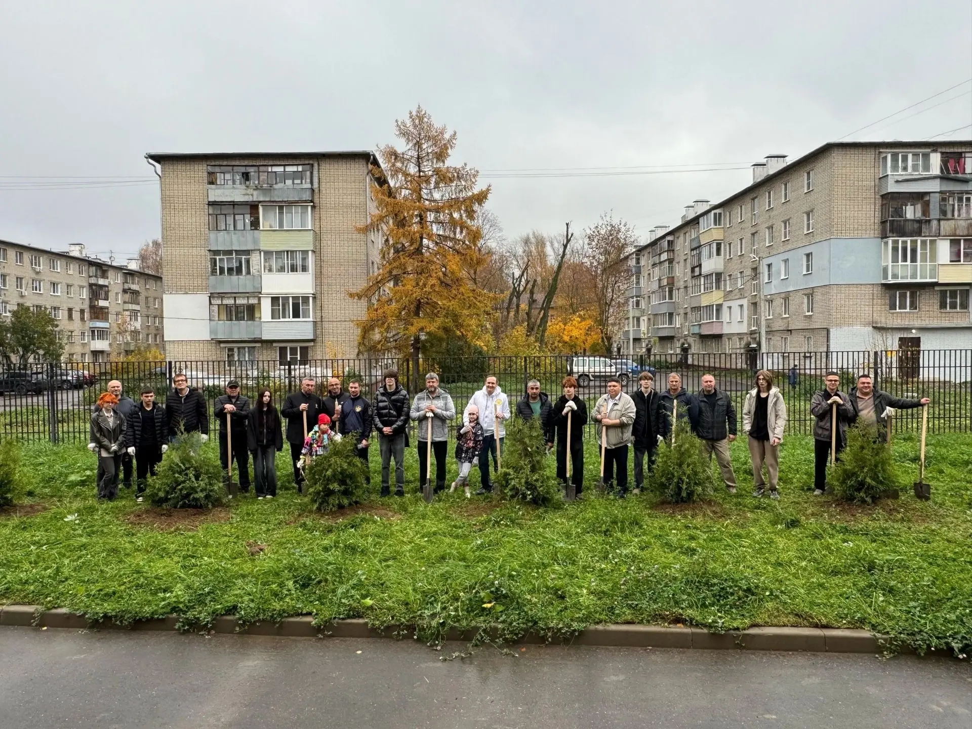 В Ярославской области шестой год подряд проводят эколого-патриотическую акцию «Сад Отеч...