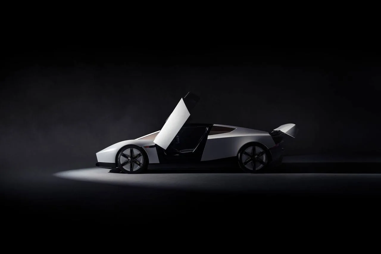 🚀 Tesla показала летающий Roadster — спорткар с ракетными ускорителями
