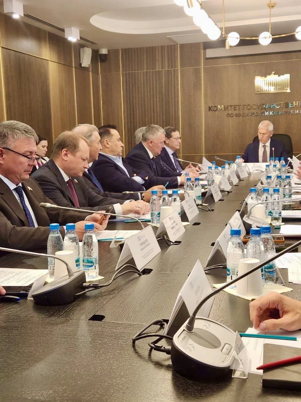 📝 В ходе заседания Комитета Госдумы по физической культуре и спорту с коллегами рассмо...