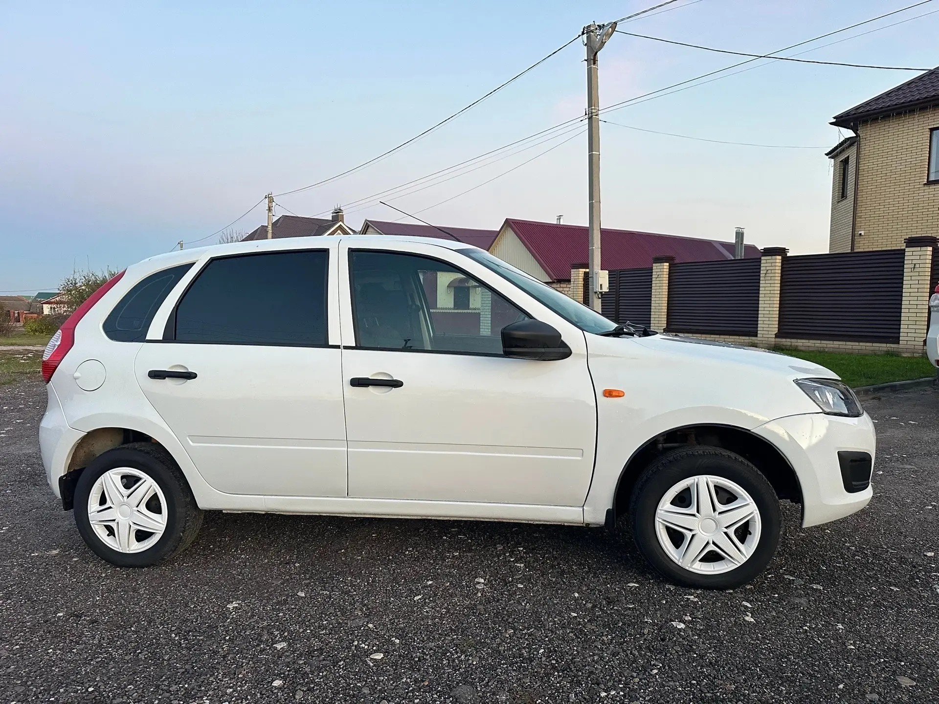 - Продается:Lada Kalina 2 (хетчбэк)