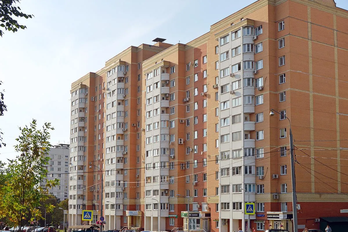 Почти половину квартир в новостройках Москвы и Подмосковья продают со скидками на фоне ...