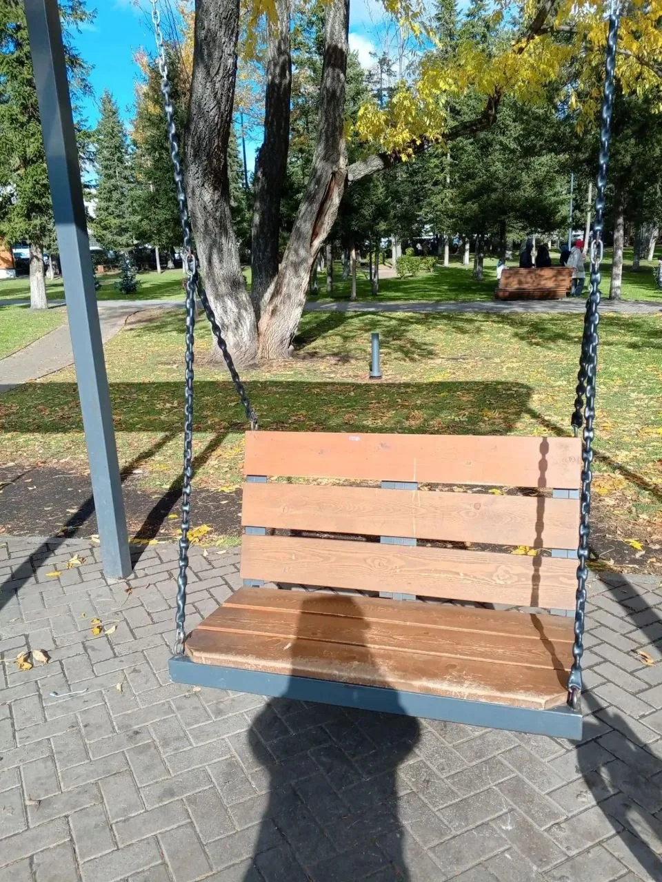 В минувшие выходные в Центральном сквере культуры и отдыха Горно-Алтайска вновь повреди...