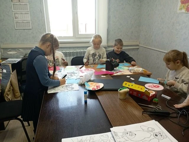 🎨👨👧👦 ОЧЕРЕДНОЙ день в продлёнке прошёл на ура!