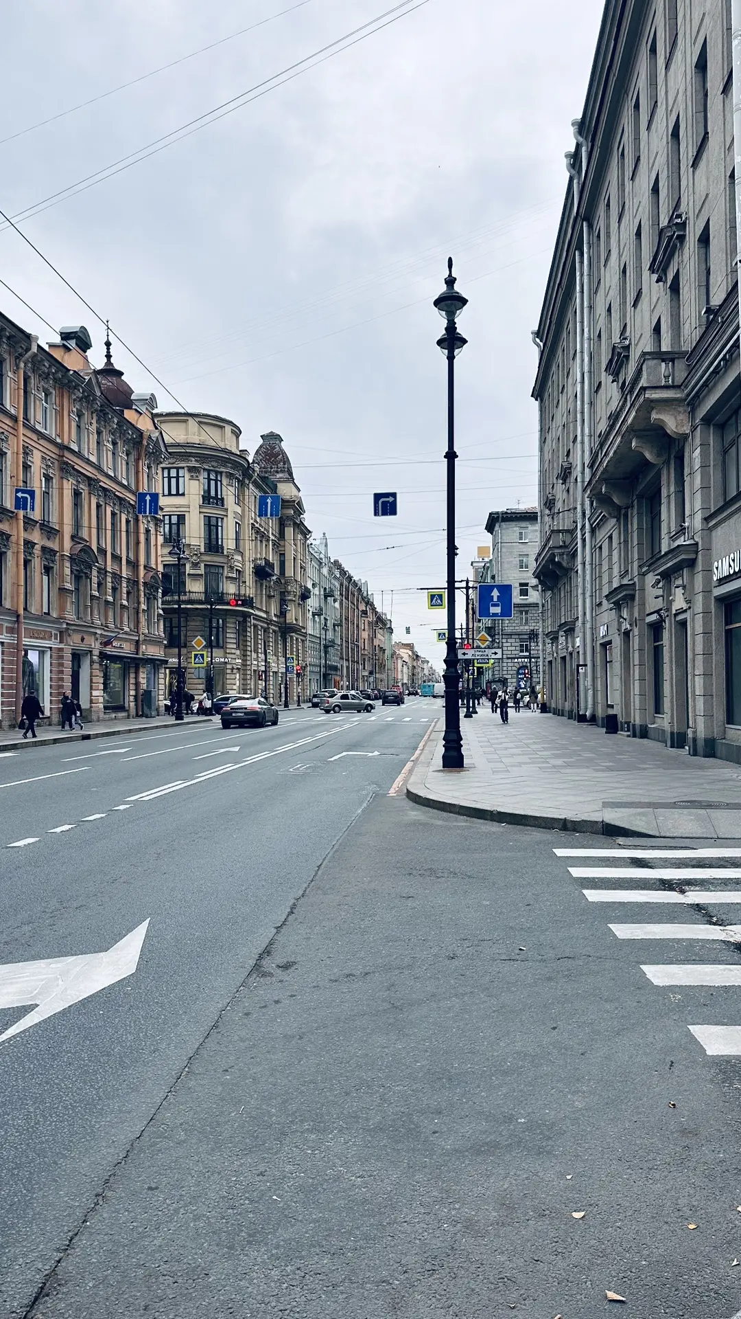 Сегодня гуляла по Петроградке