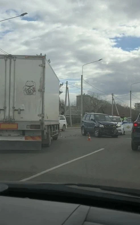 ❗ ДТП с экипажем ДПС произошло в микрорайоне Каштак возле автомойки