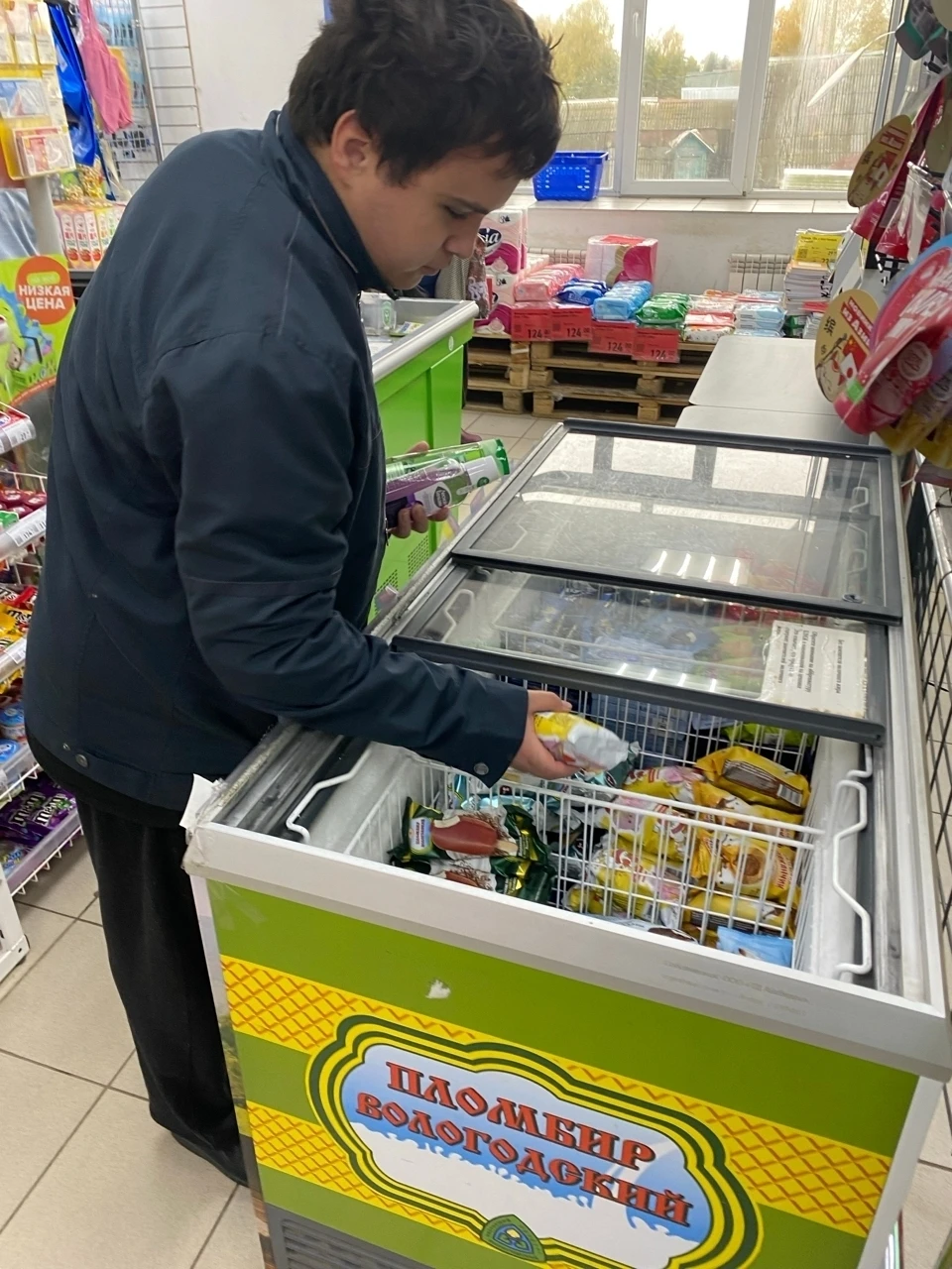 Посещение магазина и совершение покупок для большинства - обычно дело. Но для наших под...