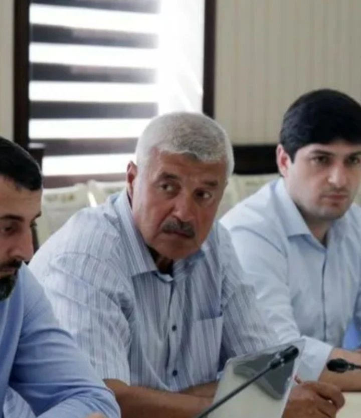 Интересно, что ему такое дали подписать, что схлопотал уголовку?
