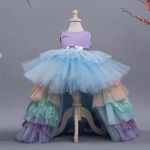 е нарядные платья с пышными юбками из фатина