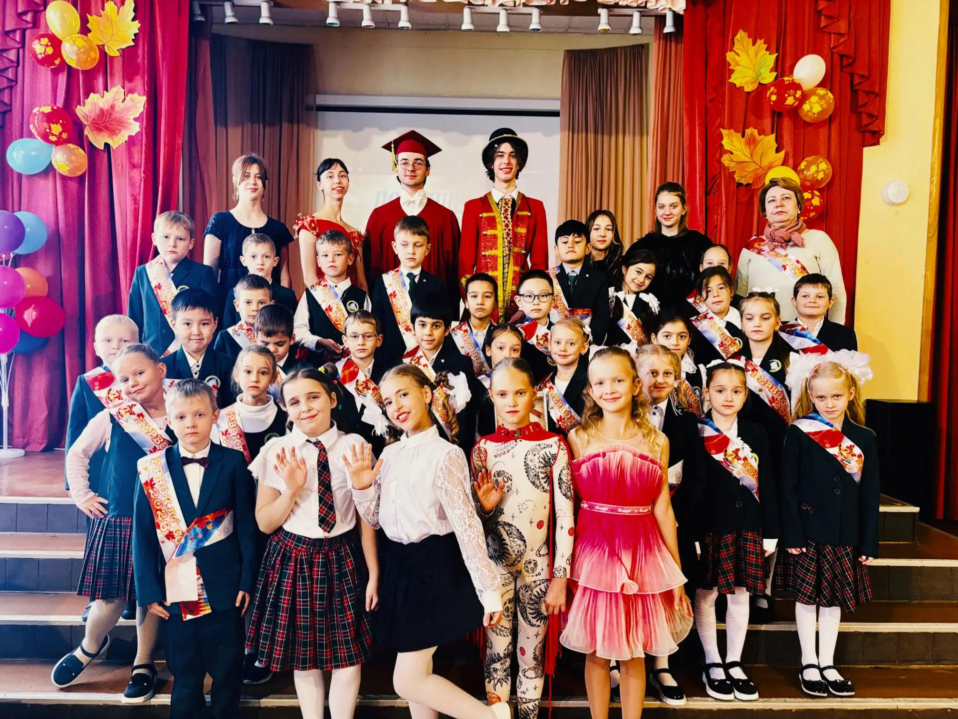 #НачальнаяШкола | Маленькие шаги к большим открытиям! 🎒