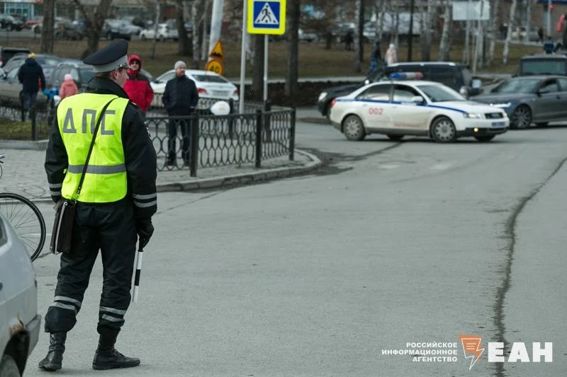 Свердловские полицейские помогли появлению нового малыша на свет