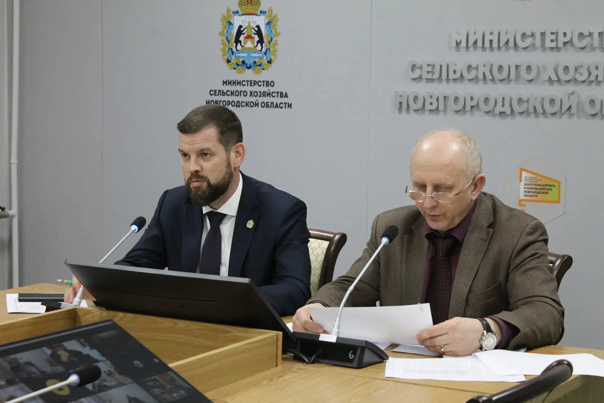 Новгородские аграрии перевыполнили план по уборке зерновых