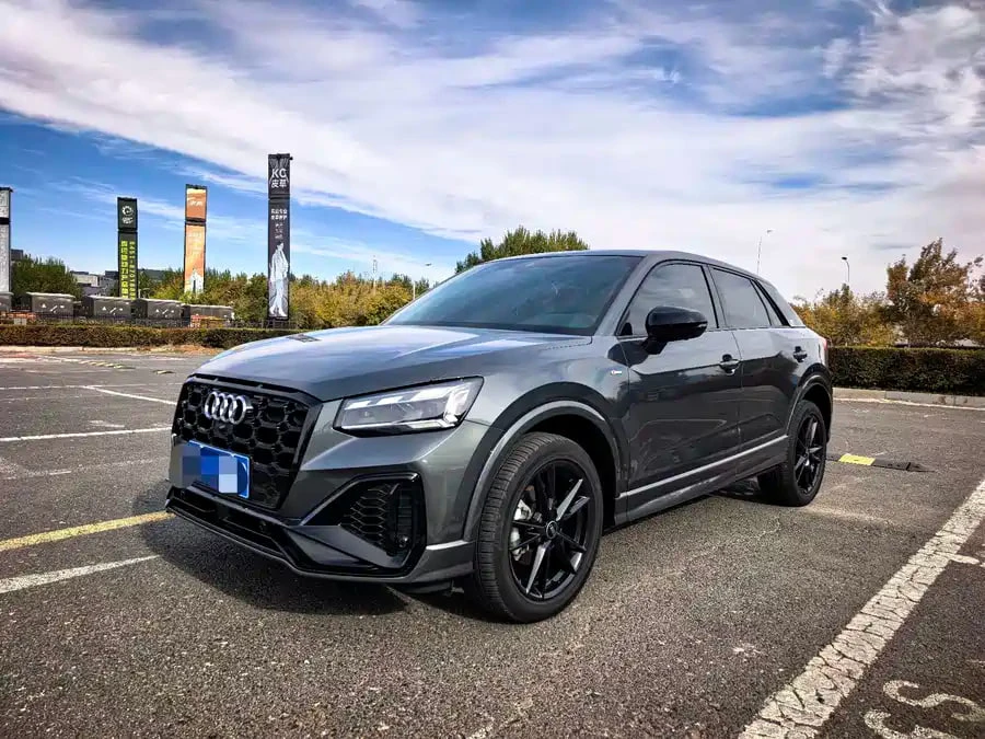 Audi Q2L 35 TFSI fashion and dynamic type