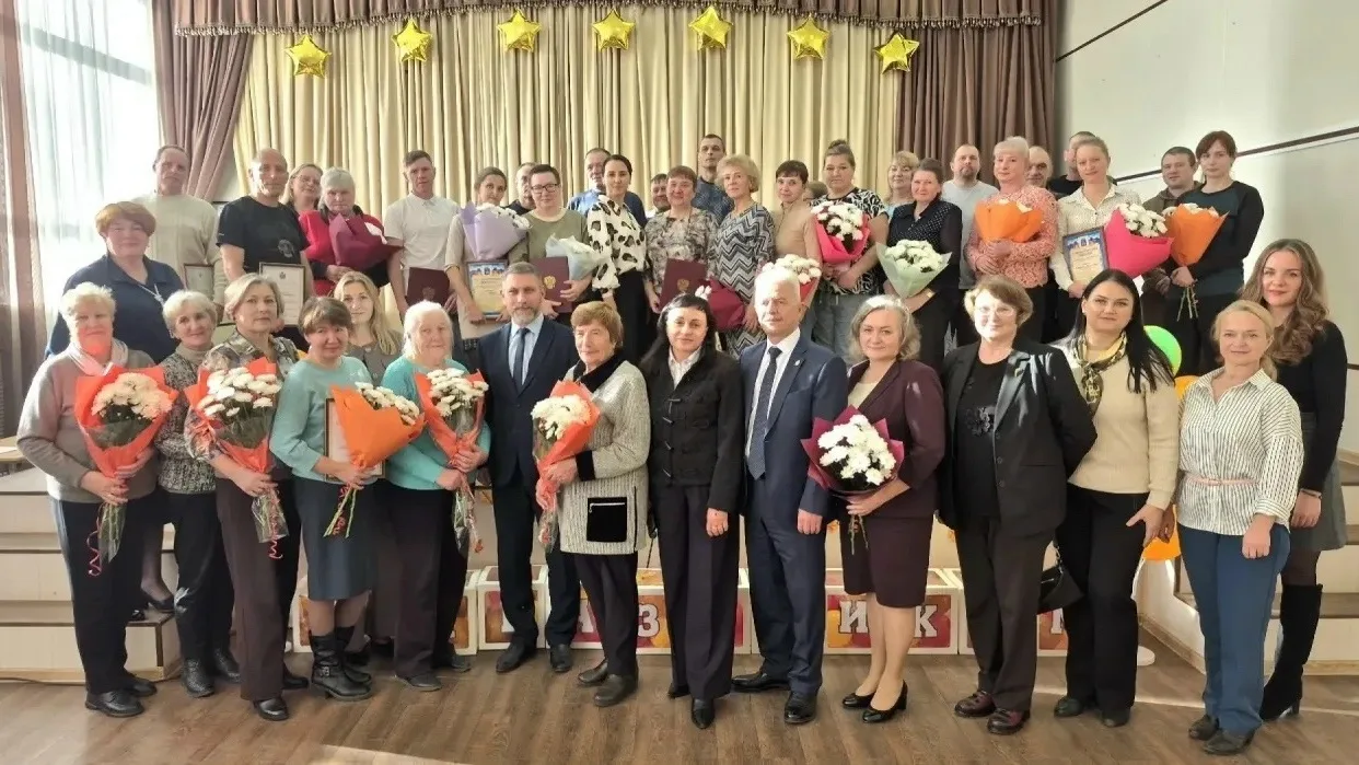 Сегодня огромной честью для меня было поздравить работников сельского хозяйства и перер...