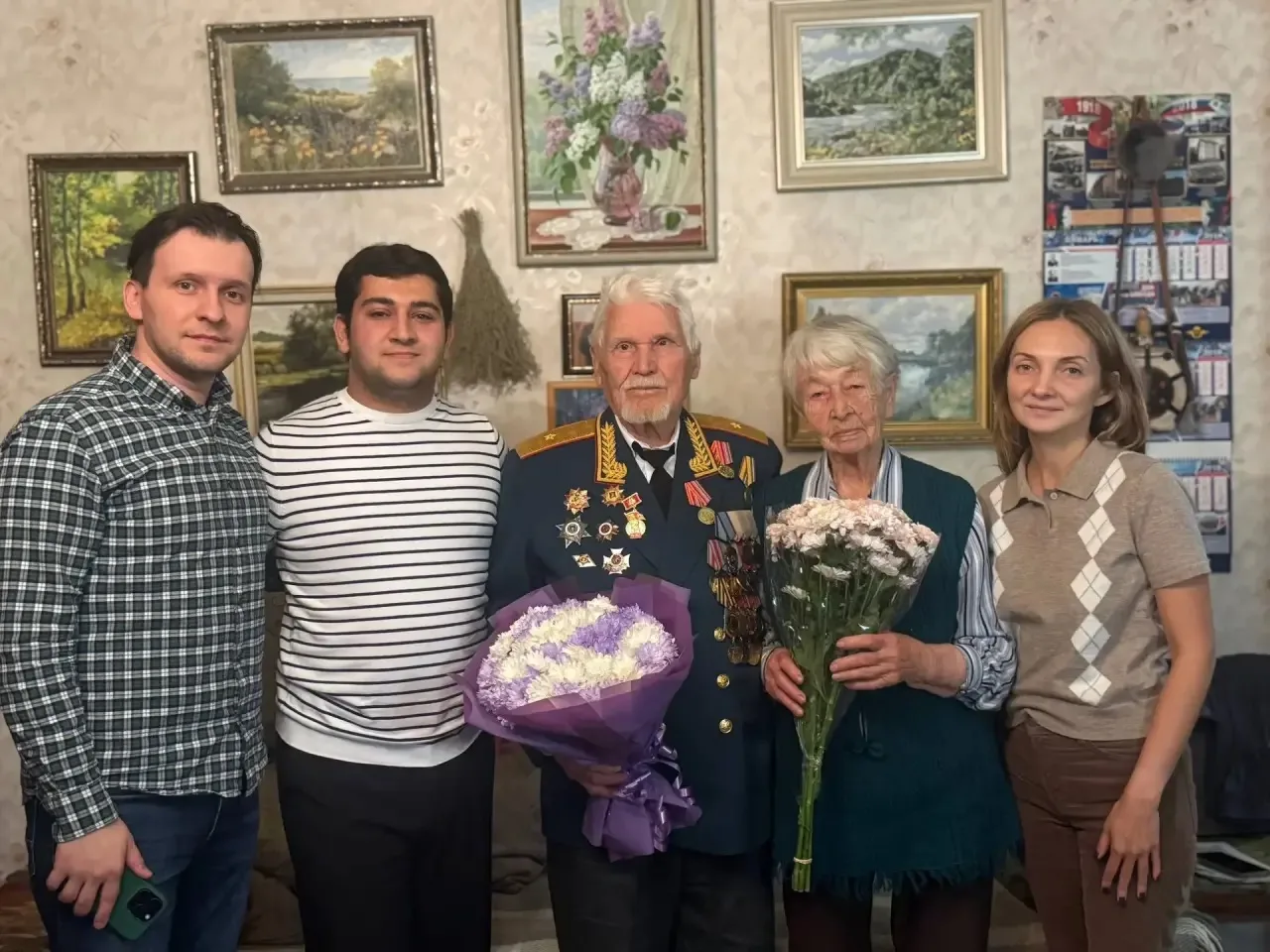 Встреча с живой историей: член Совета Екатерина Мокроусова навестила 100-летнего ветера...