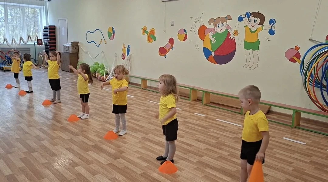 В группе «Землянички» очень жаркие и спортивные дни!