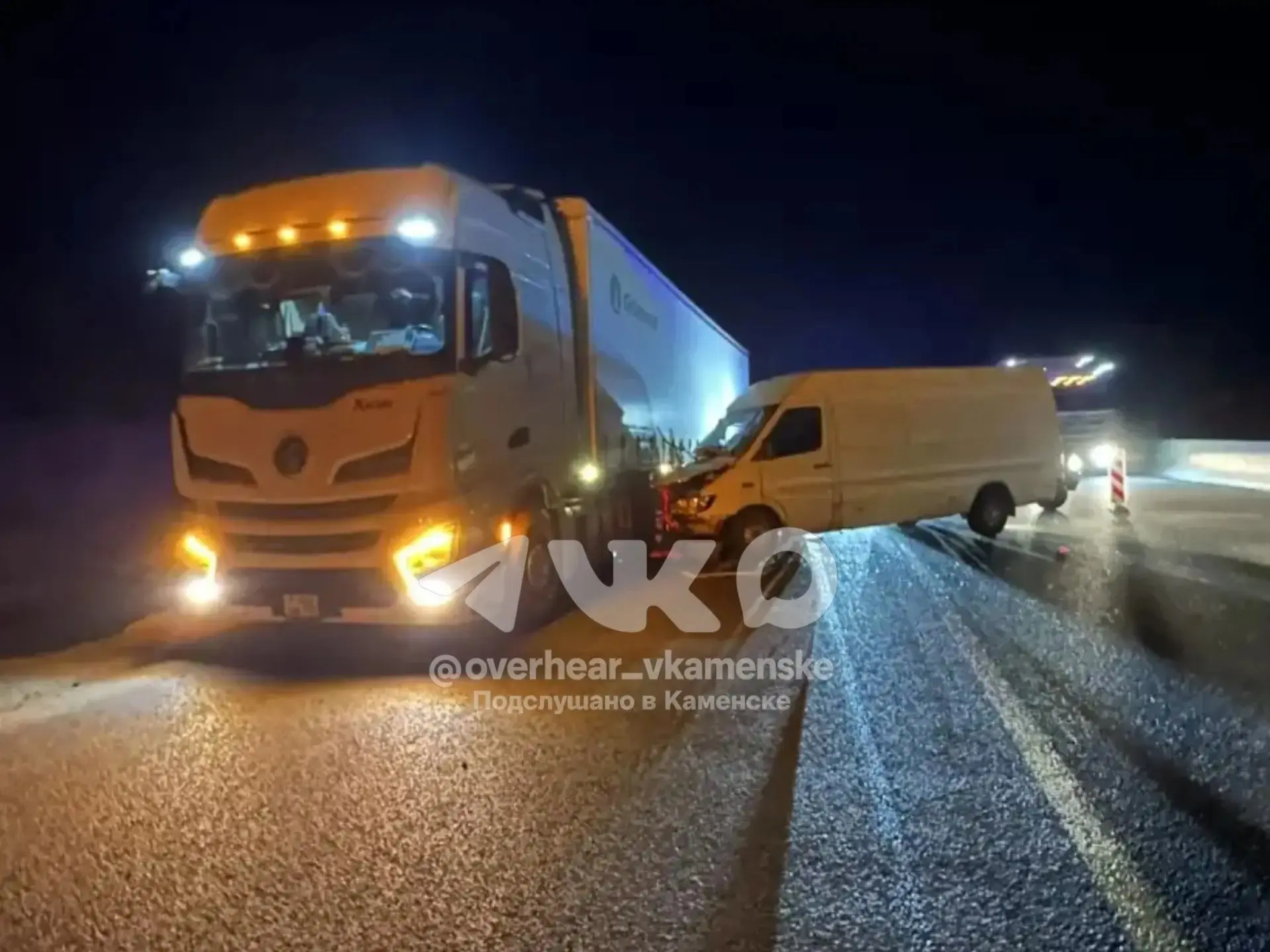 🚔 На трассе М‑4 «Дон» на повороте а Донецк (938‑й км, направление на Москву) ночью про...