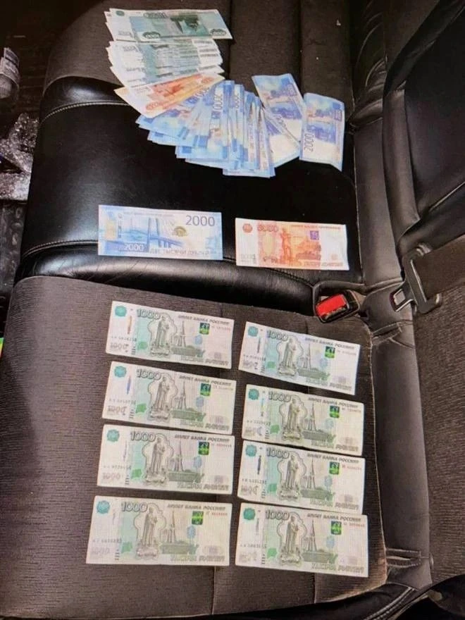ФСБ разоблачила вымогателя, требовавшего 2 млн рублей у жителя Сызрани