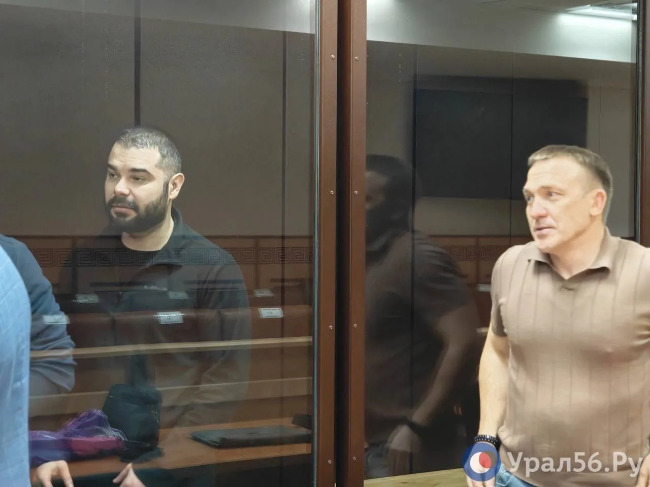 В суде по делу братьев Макаровых в Оренбурге изучили видеозаписи из гостиницы «Хилтон» ...
