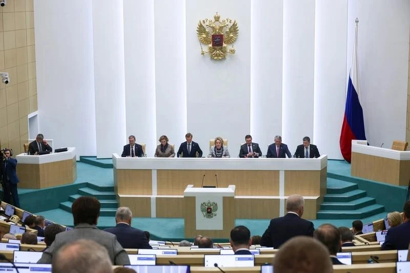 На пленарном заседании Совета Федерации обсудили 20 вопросов.