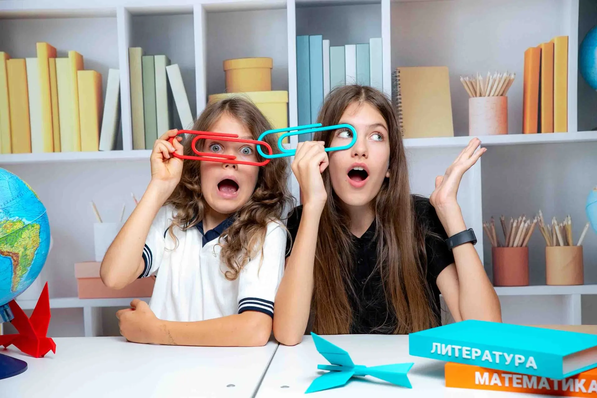 НАС ВЫГНАЛИ ИЗ БИБЛИОТЕКИ, но мы не расстраиваемся)😎🤓