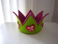 Миниатюрная фетровая корна из фетра