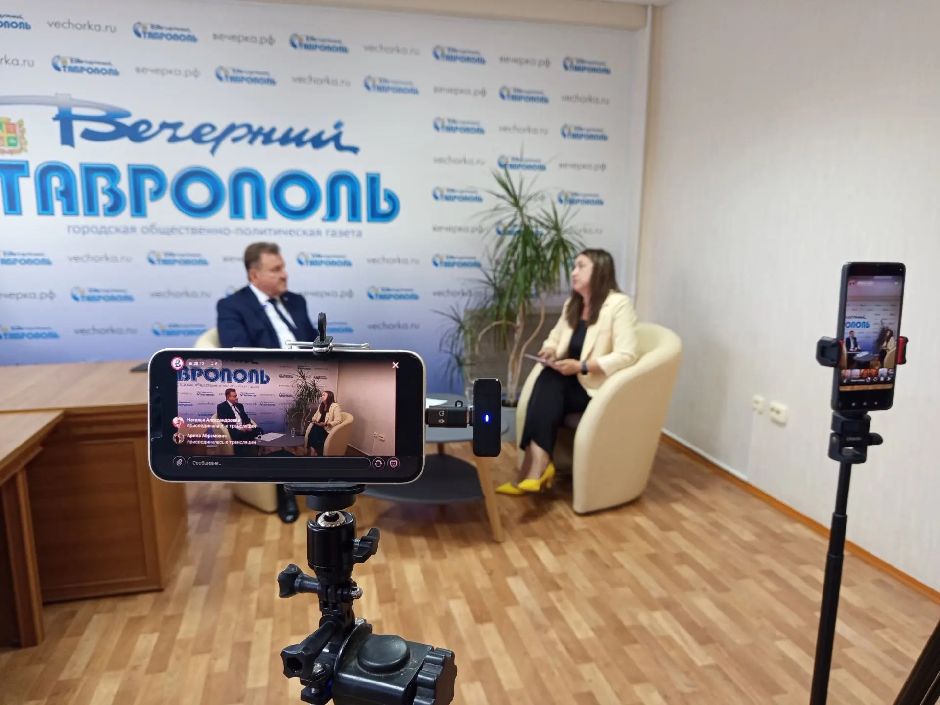 На прямую линию поступило множество вопросов, на которые глава города не успел ответить...