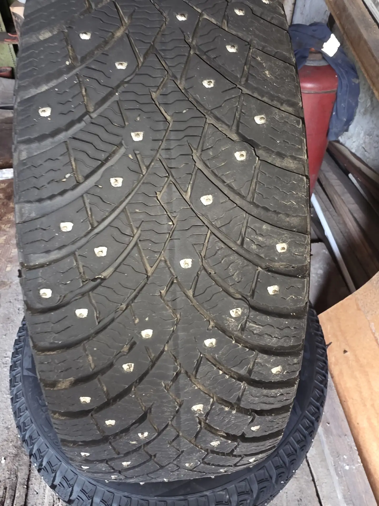 Шины зимние Pirelli Ice 2 с дисками штампованные для Kia, Hyundai 205х55, состояние отл...