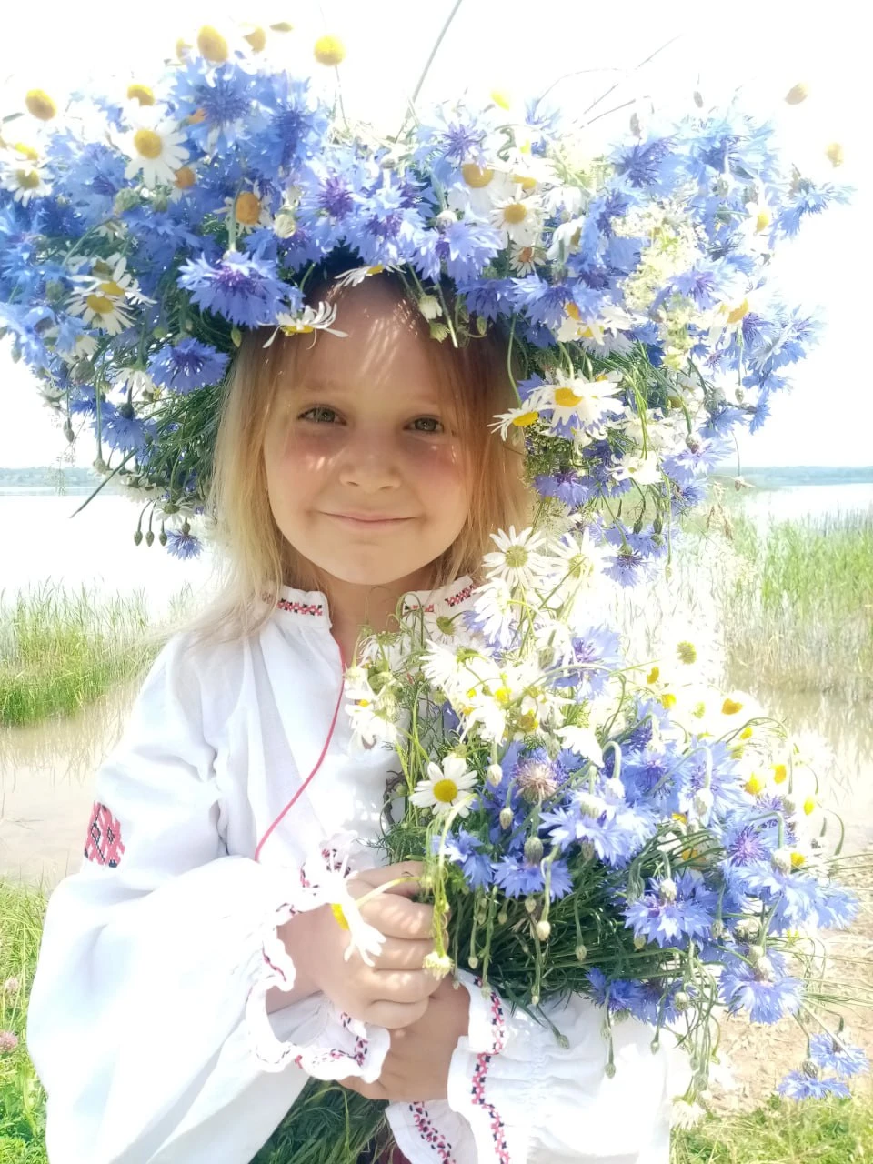 «Лето в венок заплетала…» 🌸🦋