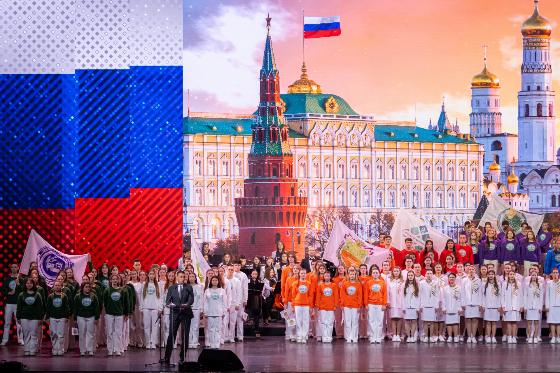 С Днём рождения, Дмитрий Николаевич!