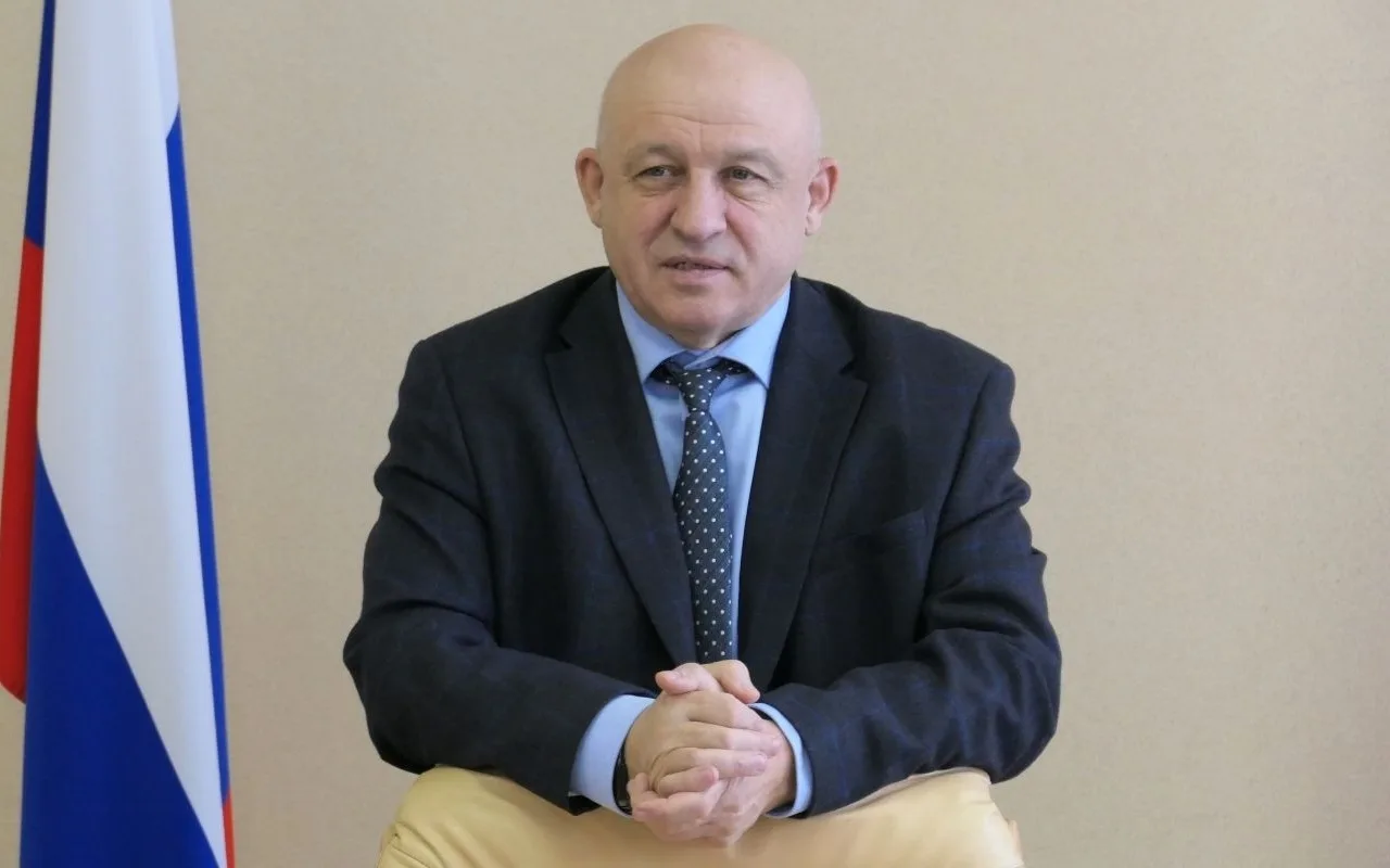 📑Анатолий Балбеков единогласно избран главой Бобровского района муниципальным Советом ...