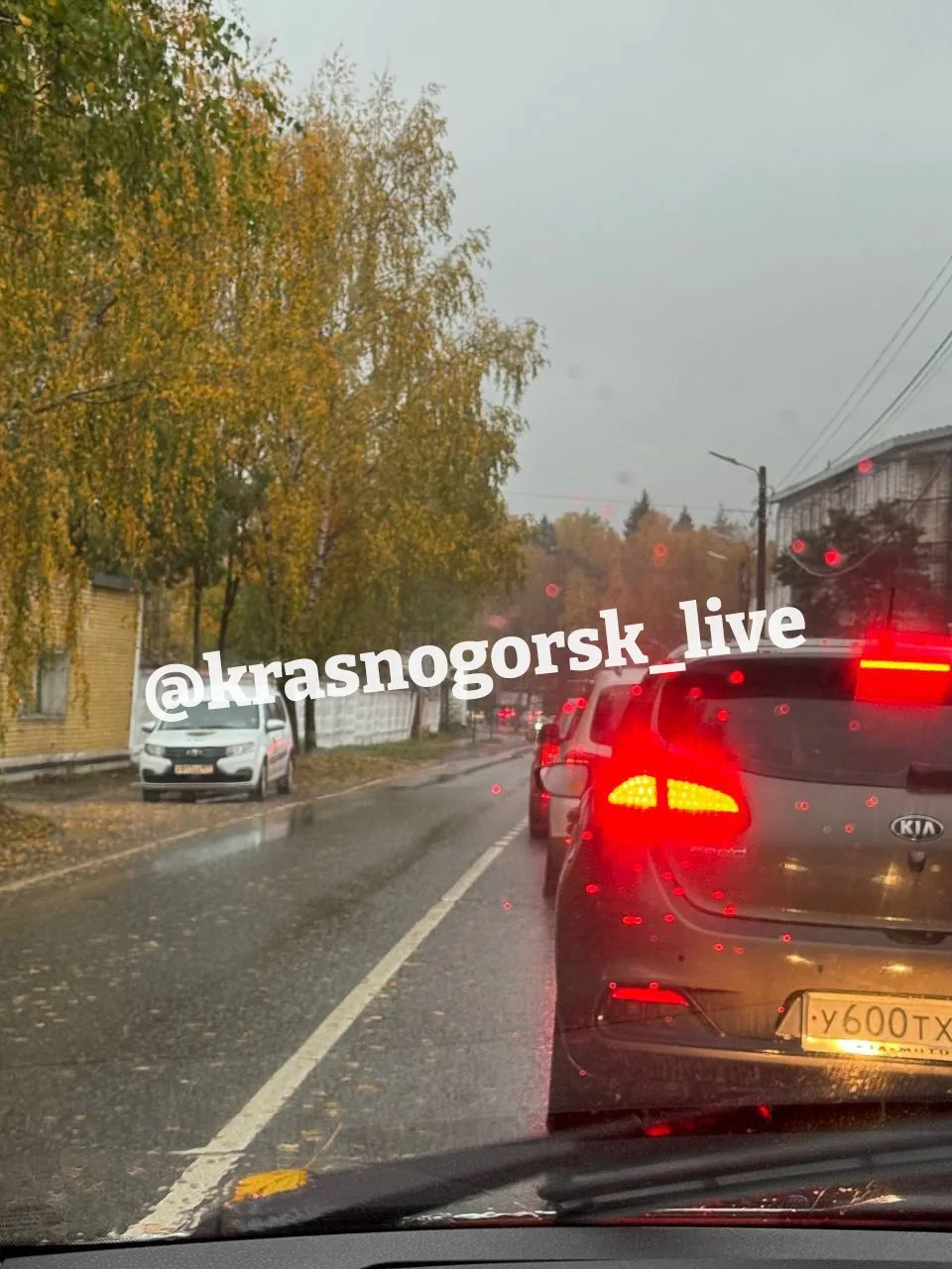 ❗️ В посёлке Новый, расположенном рядом с госпиталем имени Вишневского, ежедневные проб...