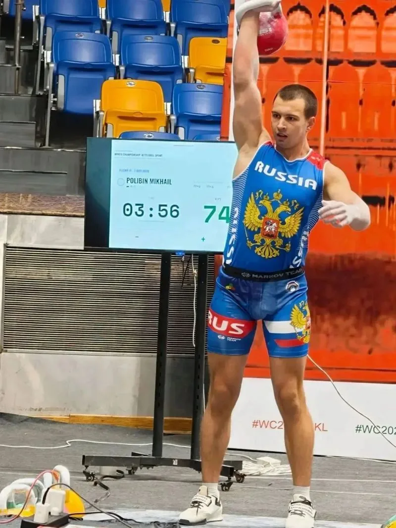 Спортсмен из Новоалтайска стал чемпионом мира среди юниоров по гиревому спорту