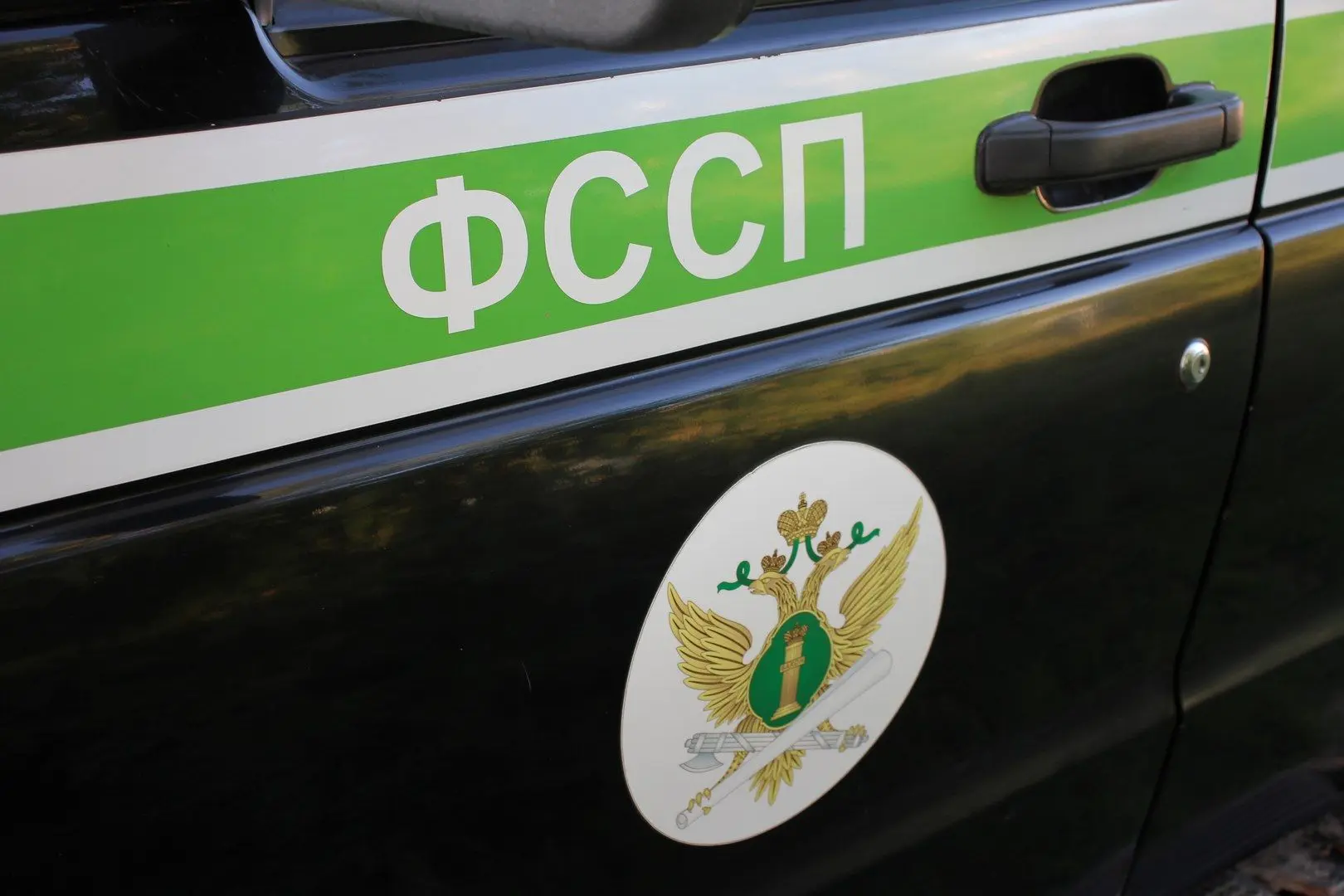 Судебные приставы взыскали 4 миллиона рублей в пользу женщины, потерявшей дочь в ДТП