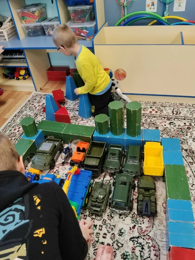 Возле дома🏠, как то раз