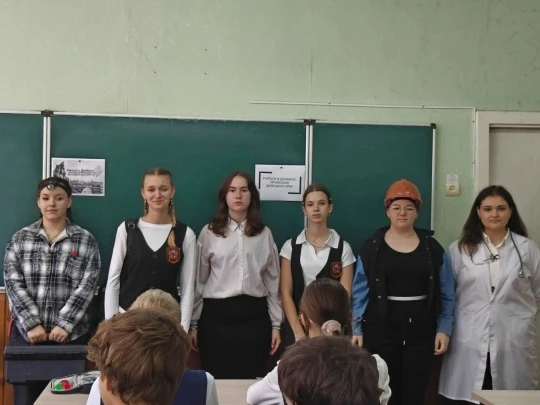 🎭 В рамках республиканской акции «Учиться в Донбассе» в гимназии прошло мероприятие в ...
