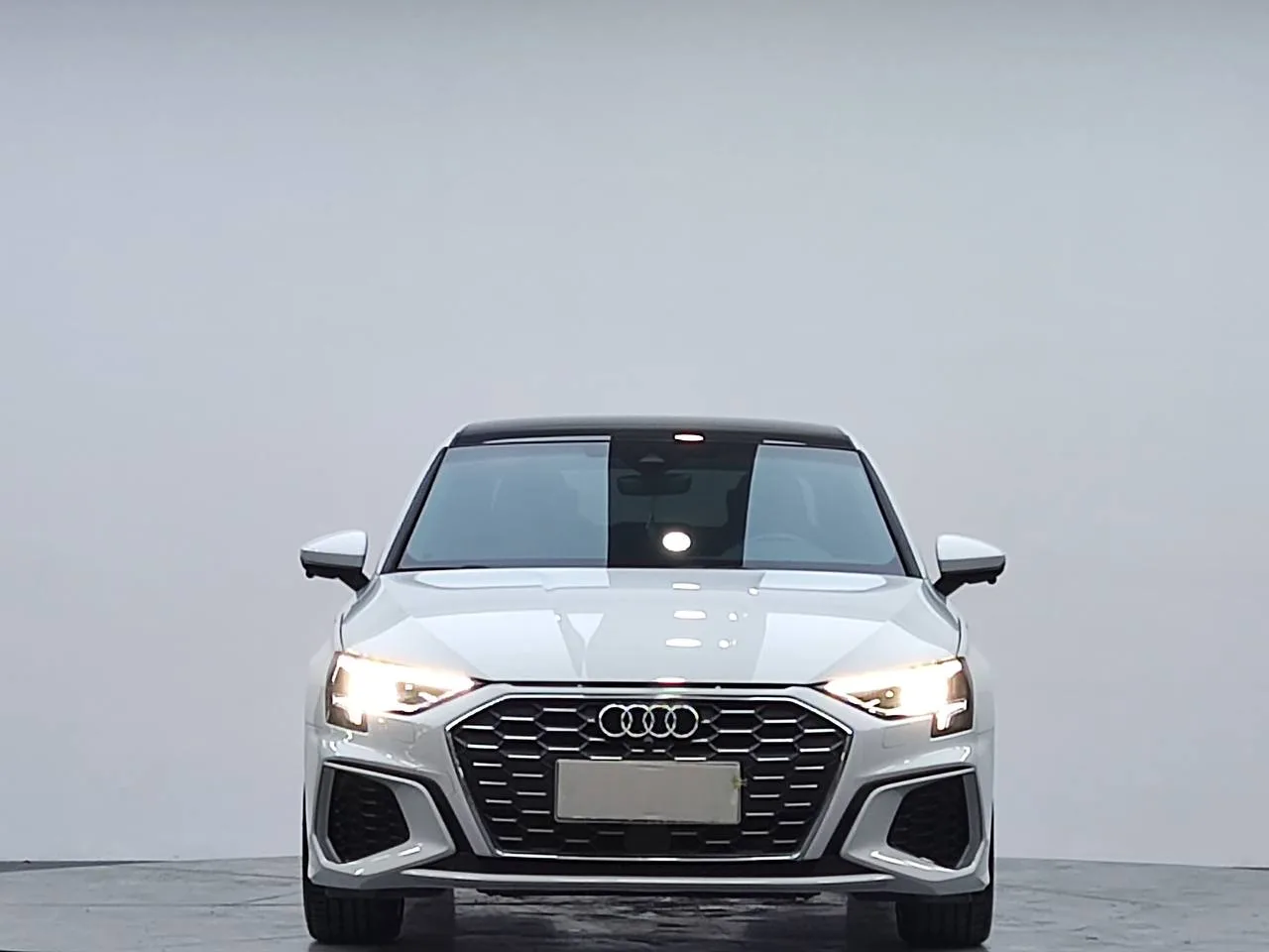 АВТОМОБИЛЬ ИЗ КИТАЯ — AUDI A3L 35 TFSI
