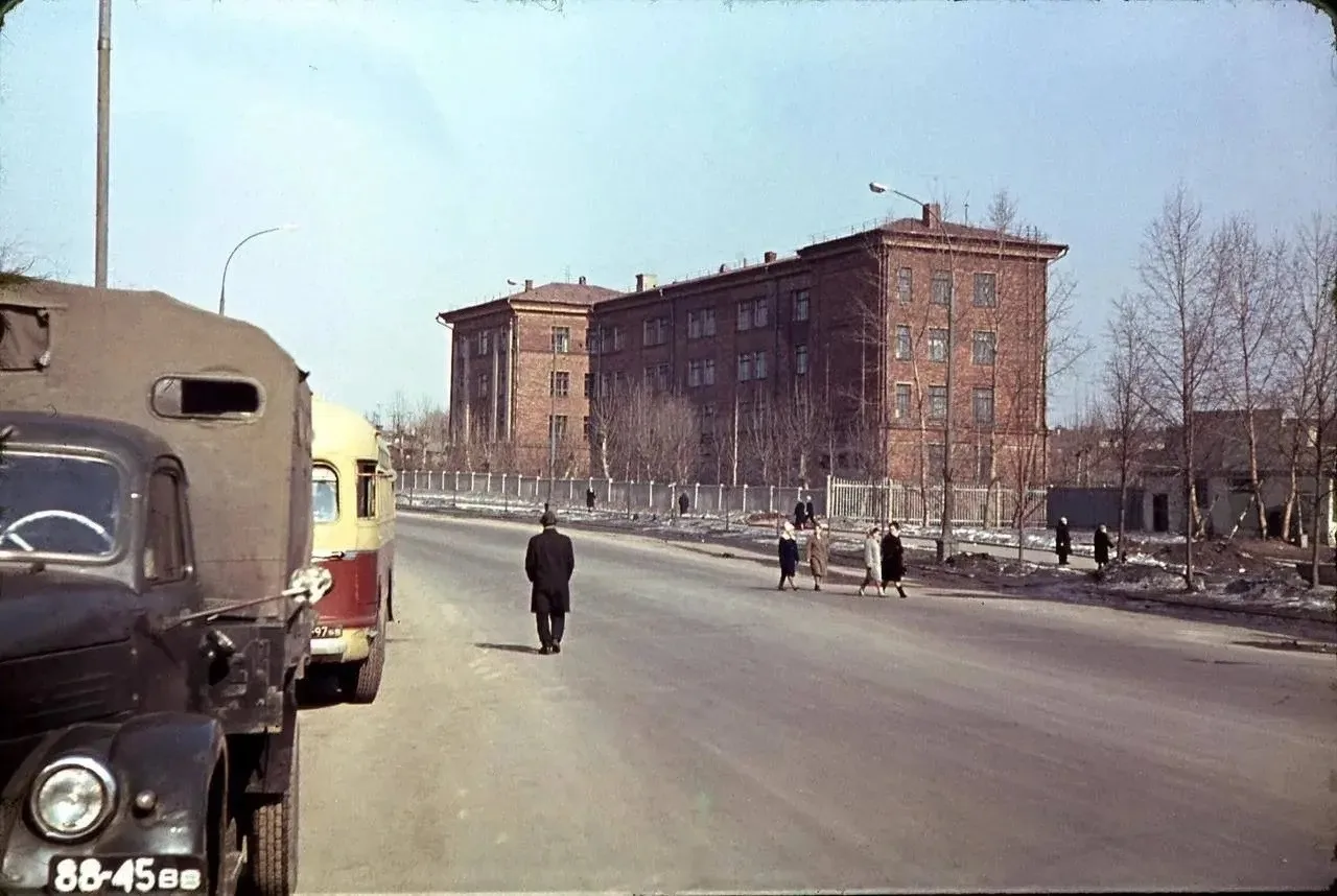 Здание по улице Советской Армии, 6.
