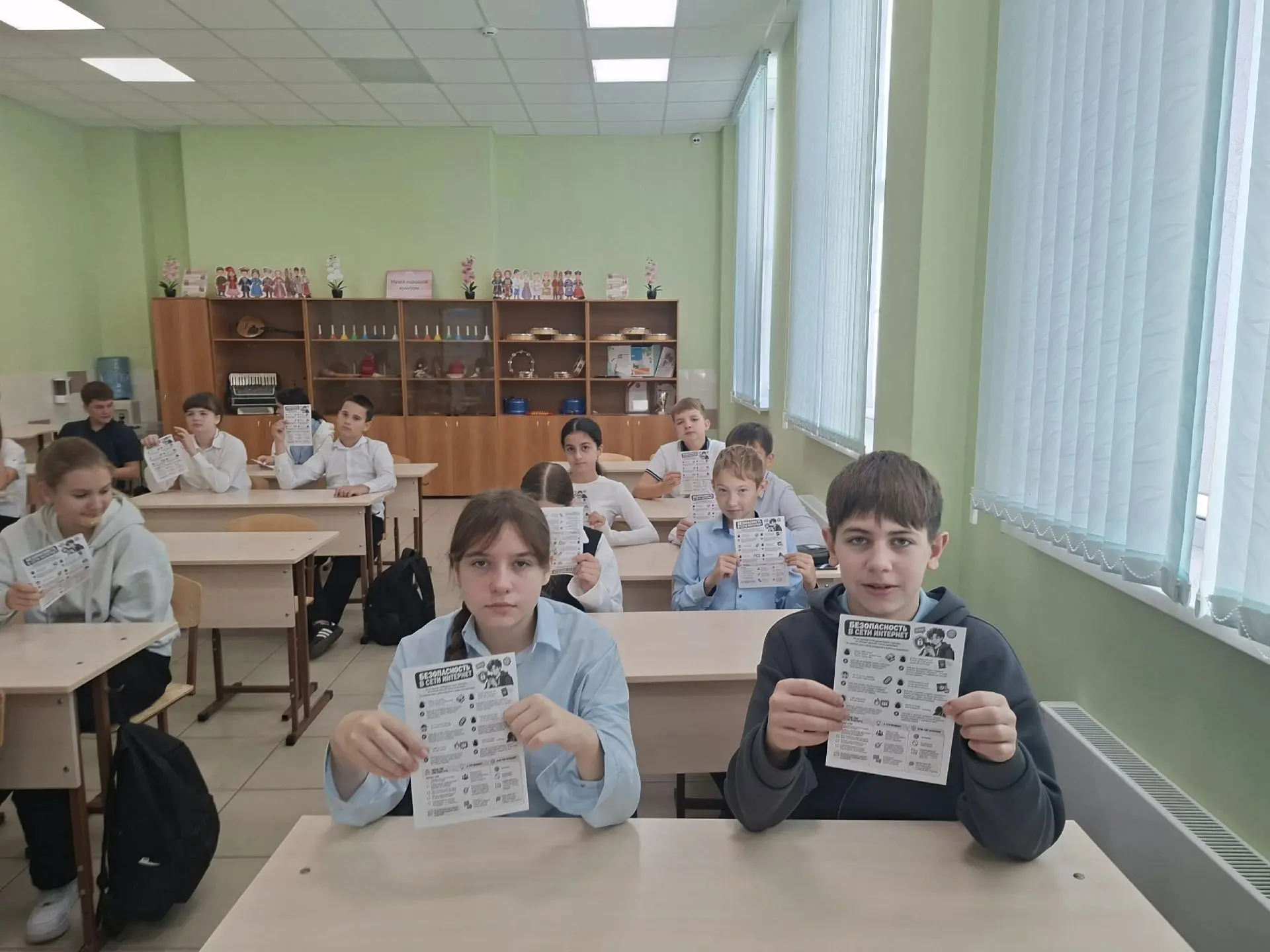 ✨️Современные дети проводят в сети много времени, и задача взрослых — научить их безопа...