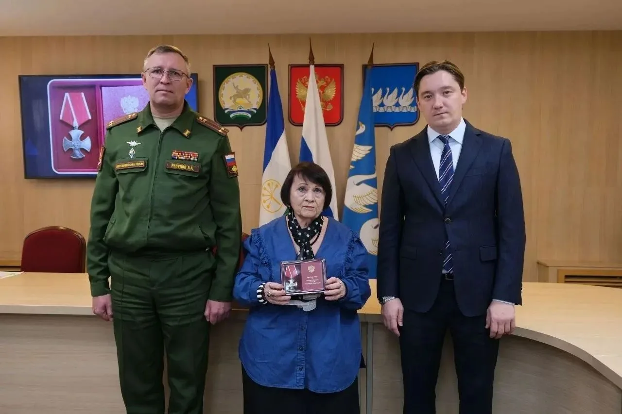 Семьям погибших бойцов спецоперации из Стерлитамака передали государственные награды