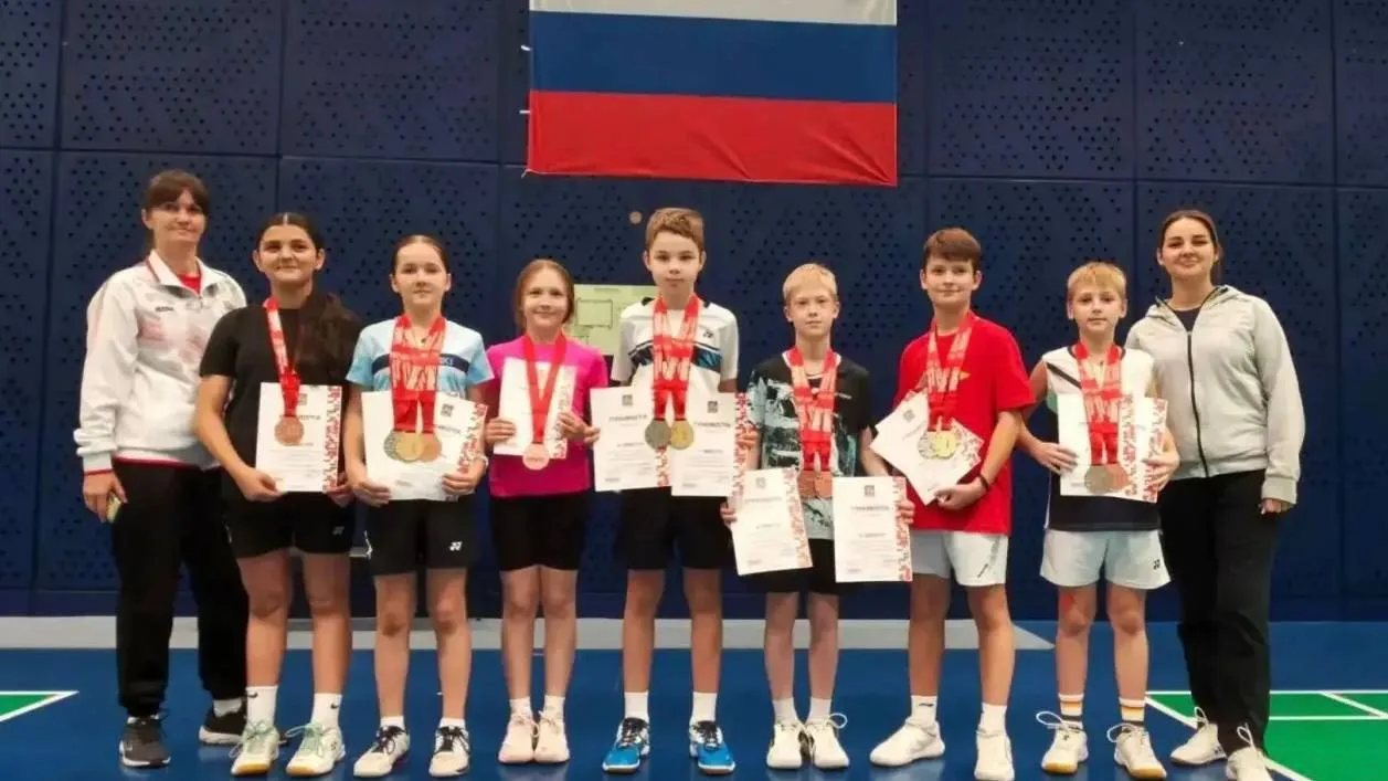 🏸 Одинцовские бадминтонисты взяли первое место на областном первенстве