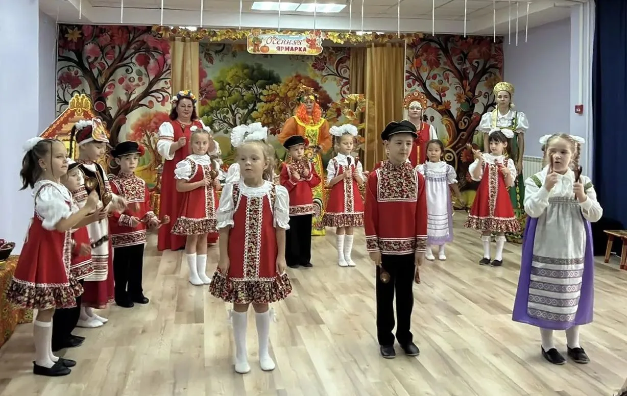 Шумно, весело и с русским размахом: в группе № 1 прошла «Осенняя ярмарка»!