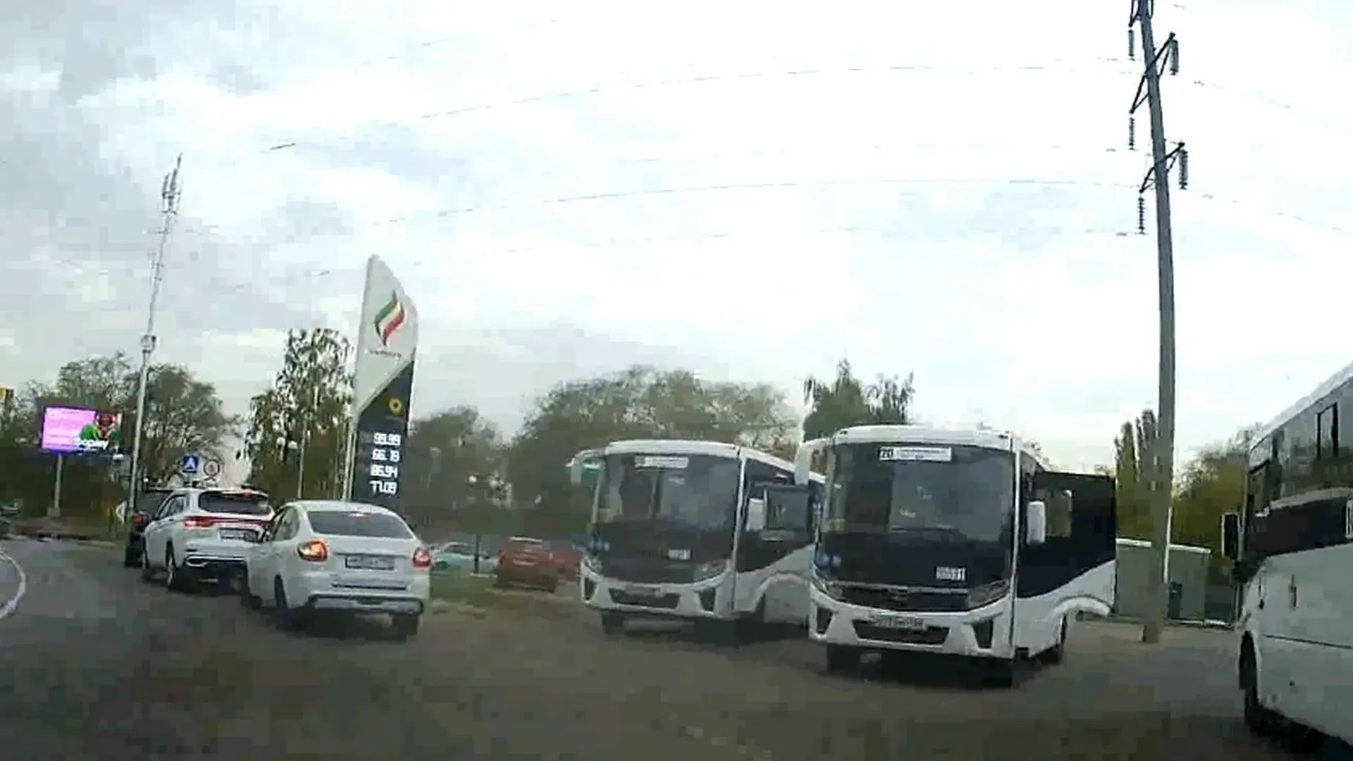 В Воронеже с бензином все «НОРМ»! Горожане боятся сглазить.
